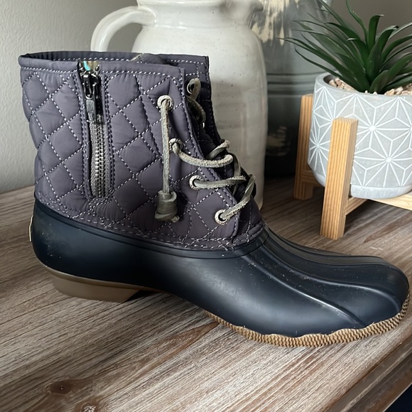 Women’s Sperry Boots - Picture 3 of 6